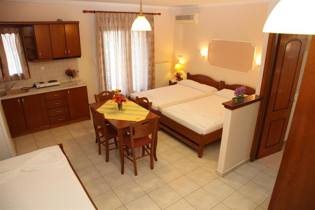 Vasiliki Apartments Platamónasz Kültér fotó
